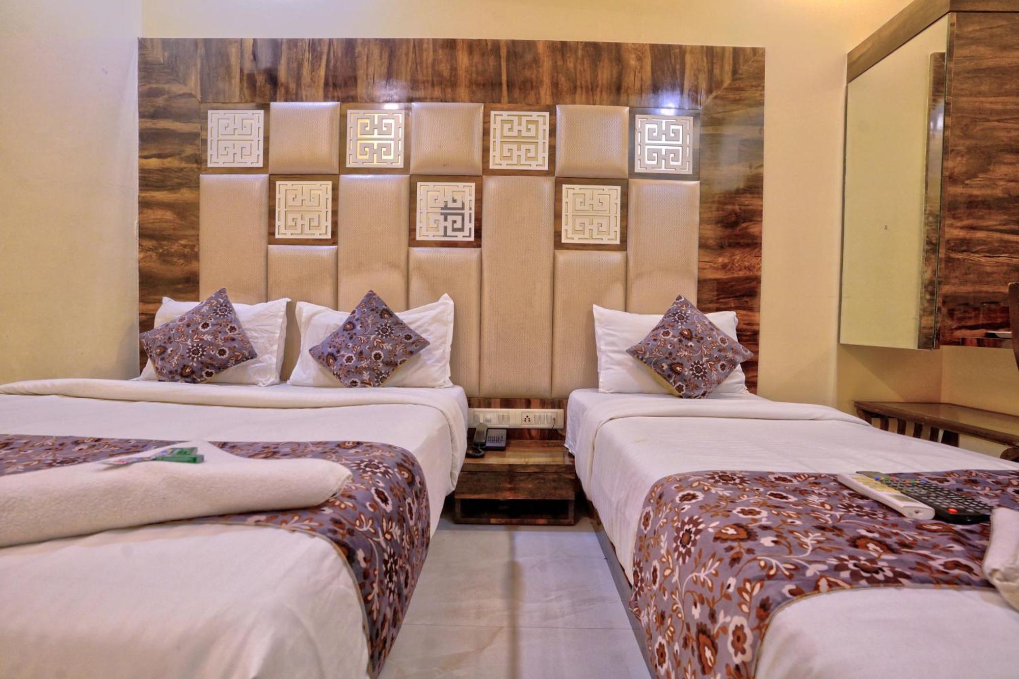Hotel Magnet Terminal-2 - Mumbai — Photos 1
